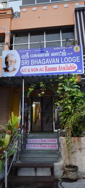 Sri bagavan lodge